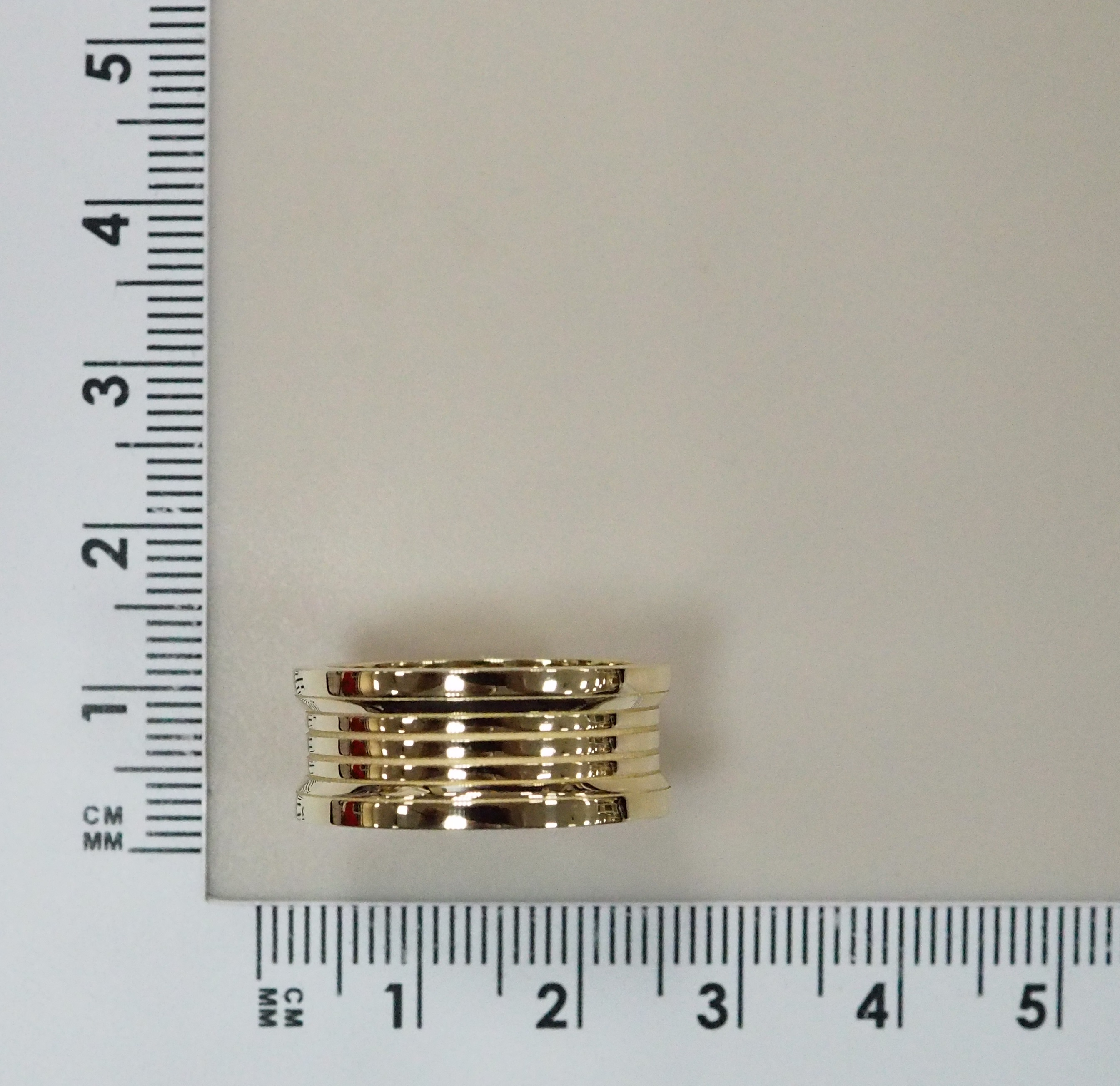 Кольцо из желтого золота